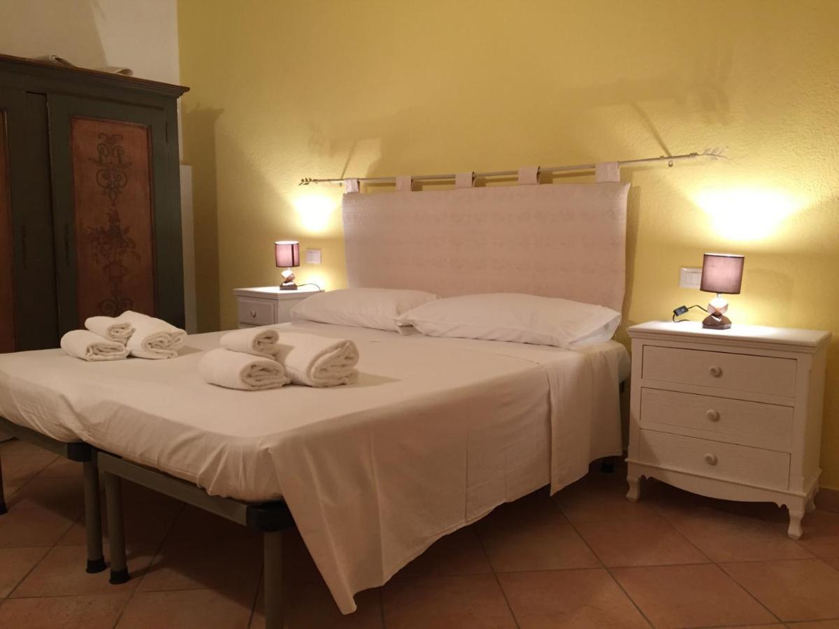 Vigna Marina Apartments Santa Teresa Gallura Eksteriør billede